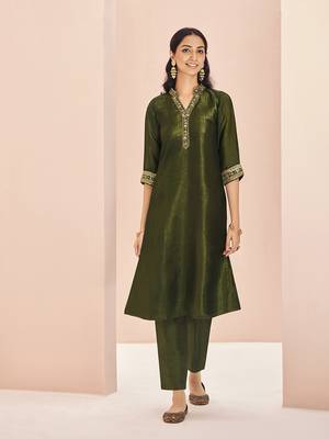 Olive green embellished kurta set 1