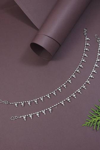 I jewels navratri ethnic silver oxidised teardrop hair chain/earchain accessories for women (e3246ox)