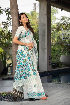Ruhani Blushing White Cotton Jamdani Saree 2