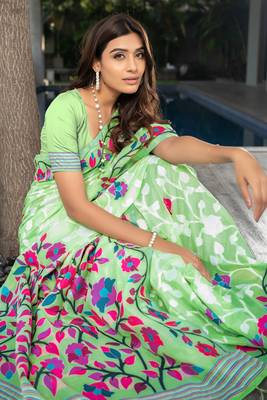 Ruhani Blushing Green Cotton Jamdani Saree 2