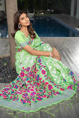 Ruhani Blushing Green Cotton Jamdani Saree 3