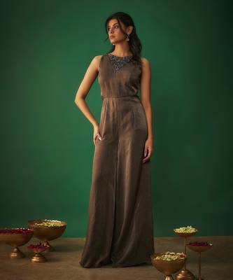 Grey flared jumpsuit with embroidered neck 2