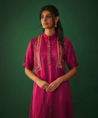 Magenta pink mirror embroidered kurta and pants set 3