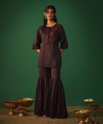 Wine embroidered hi low kurta and sharara set 1
