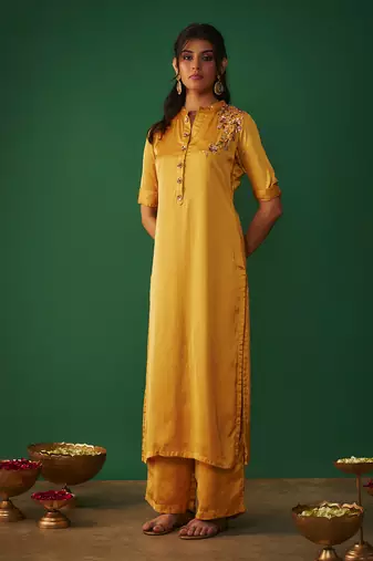 Mustard yellow mukaish embrodiered kurta and pants set