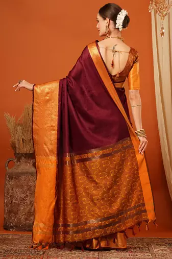 Brown Jaccaurd Cotton Silk Mysore Silk Blend Saree With Blouse