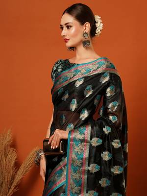 Black Jaccaurd Oraganza Silk Bollywood  Saree With Blouse 1