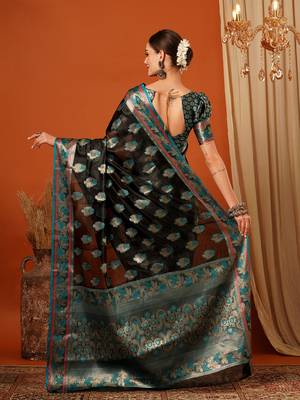 Black Jaccaurd Oraganza Silk Bollywood  Saree With Blouse 3