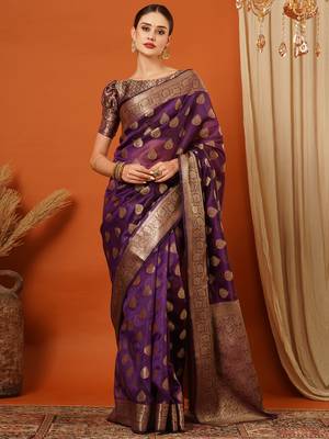Purple Jaccaurd Oraganza Silk Bollywood  Saree With Blouse 3