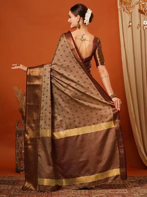 Beige Woven Zari Work Cotton Silk Saree With Blouse 3