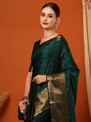 Green Cotton Silk Zari Work Saree with Unstitched Blouse 2