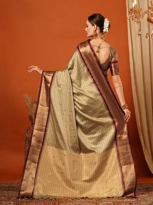 Beige Woven Zari Work Checks Cotton Silk Saree With Blouse 3
