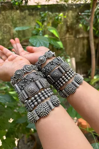Set of 5 pc indian oxidised silver plated hand bracelet antique silver look screw openable kada