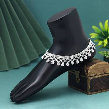 Silver color anklets 1