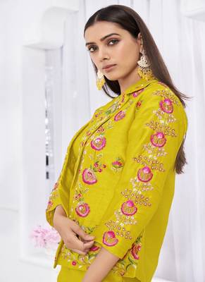 Women elegant layers for cotton hand foil print & light embroidery kurti 3