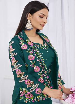 Women elegant layers for cotton hand foil print & light embroidery kurti 3