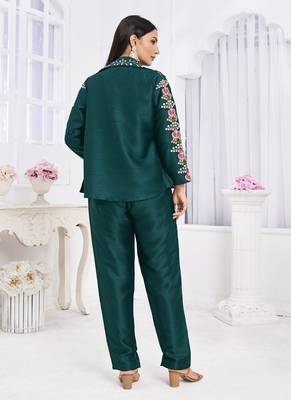 Women elegant layers for cotton hand foil print & light embroidery kurti 4