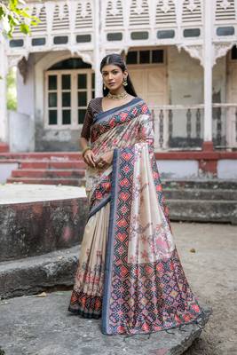 Black Soft Tussar Silk Saree Printed  With Printed Border And print Pallu With Blouse For Women 1