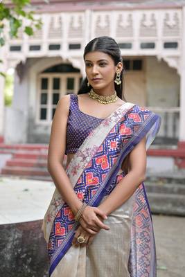 Blue Soft Tussar Silk Saree Printed  With Printed Border And print Pallu With Blouse For Women 3