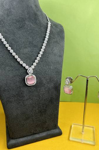 Pink stone diamond necklace set