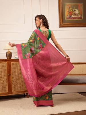 Green Floral Digital Print Crepe Saree 3