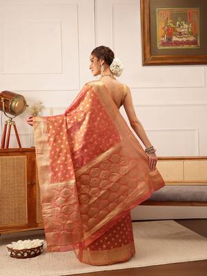 Pink Floral Zari Woven Tissue Saree 4