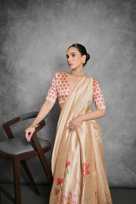 Yellow Soft Tussar Silk with Lotus Print On Pallu And Border With Claasic Printed With Blouse For Women 3