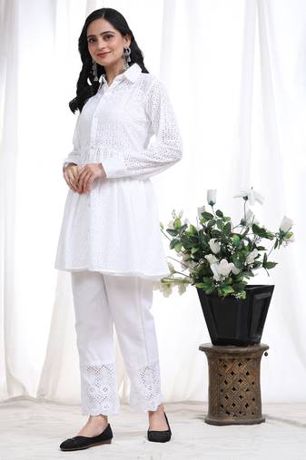 Trendmalls White Cotton Schiffli Co-Ords Set Kurta Pant for Women