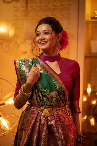 Green Kanchipuram Style Silk Blend Paithani Saree & Rich Pallu Saree With Blouse