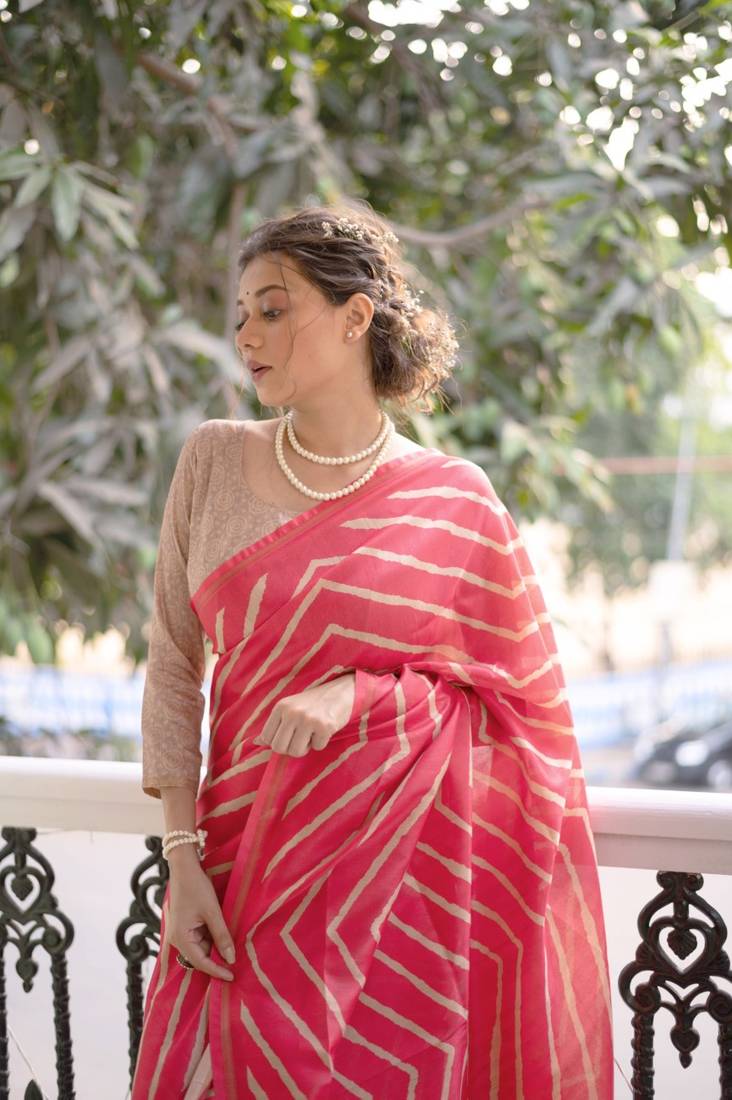 Tussar Silk Saree With Beautiful Leriya Print And Zari Border With Kalamkari Pallu And Tassels