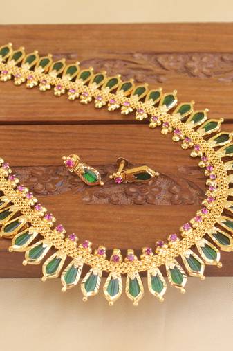 Kerala style gold plated palakka nagapadam necklace set