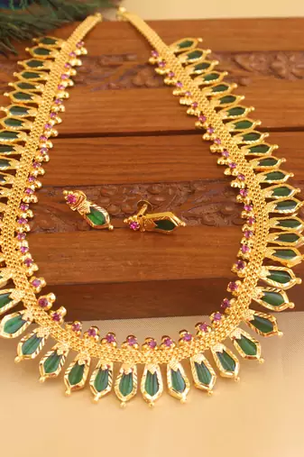 Kerala style gold plated palakka nagapadam necklace set