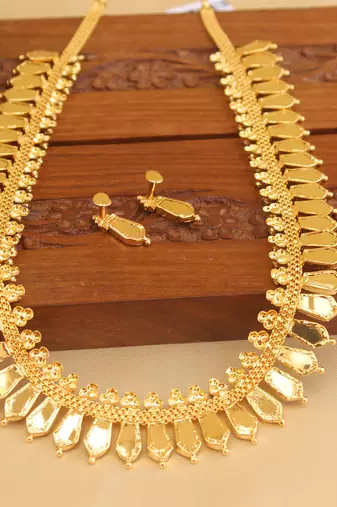 Kerala style gold plated palakka nagapadam necklace set
