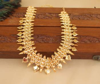 Kerala style gold plated palakka necklace 4