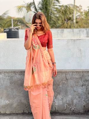Peach Soft Cotton Blend Saree With Zari Weaving Pallu & Border With Blouse 2