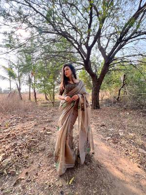 Grey Soft Cotton Blend Saree With Zari Weaving Pallu & Border With Blouse 1