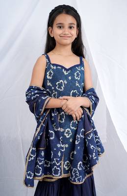 Indigo handblock printed sleeveless short kurta, paired with indigo sharara 4