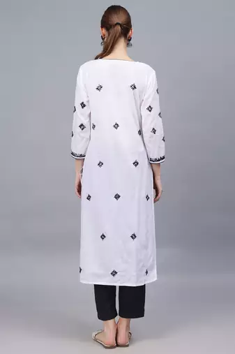 White cotton lucknowi chikankari kurta