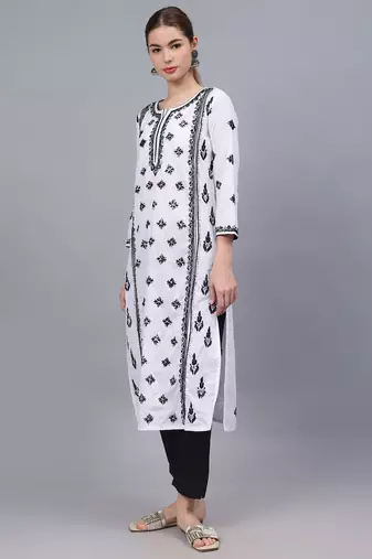 White cotton lucknowi chikankari kurta