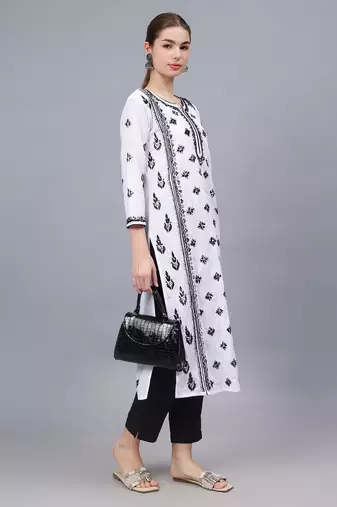 White cotton lucknowi chikankari kurta