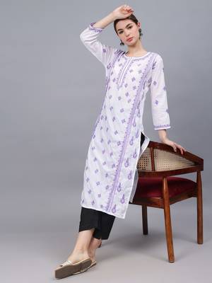 White cotton lucknowi chikankari kurta 4