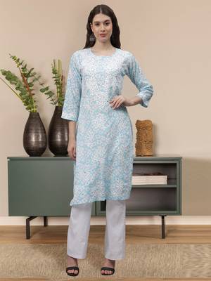 Blue mal-mal lucknowi chikankari kurta 1