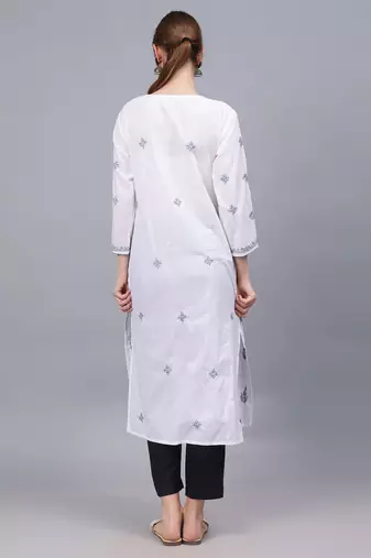 White cotton lucknowi chikankari kurta