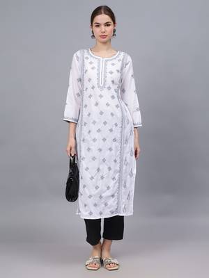 White cotton lucknowi chikankari kurta 4