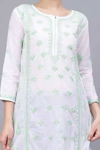 White cotton lucknowi chikankari kurta