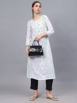 White cotton lucknowi chikankari kurta 4