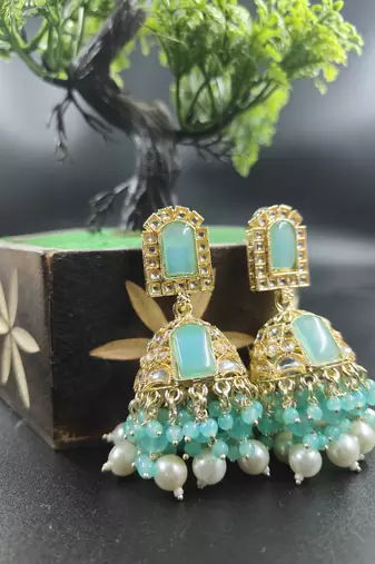   Jhumki Earrings For Wo  And Girls / Indian state t earrings for wedding, festival, Diwali