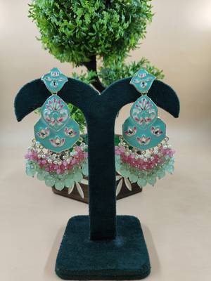   Traditional Earrings For Wo  And Girls 1
