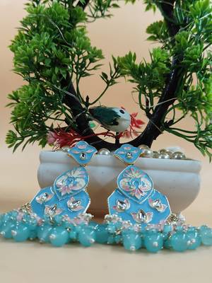   Traditional Earrings For Wo  And Girls 2