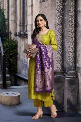 Trendmalls Green Satin Embroidery Kurta Pant Set with Banarasi Dupatta for Women 4